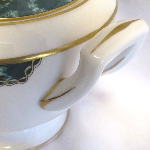 Royal Worcester Medici Green Covered Sugar Bowl and Lid Made in England J122 - Picture 3 of 5